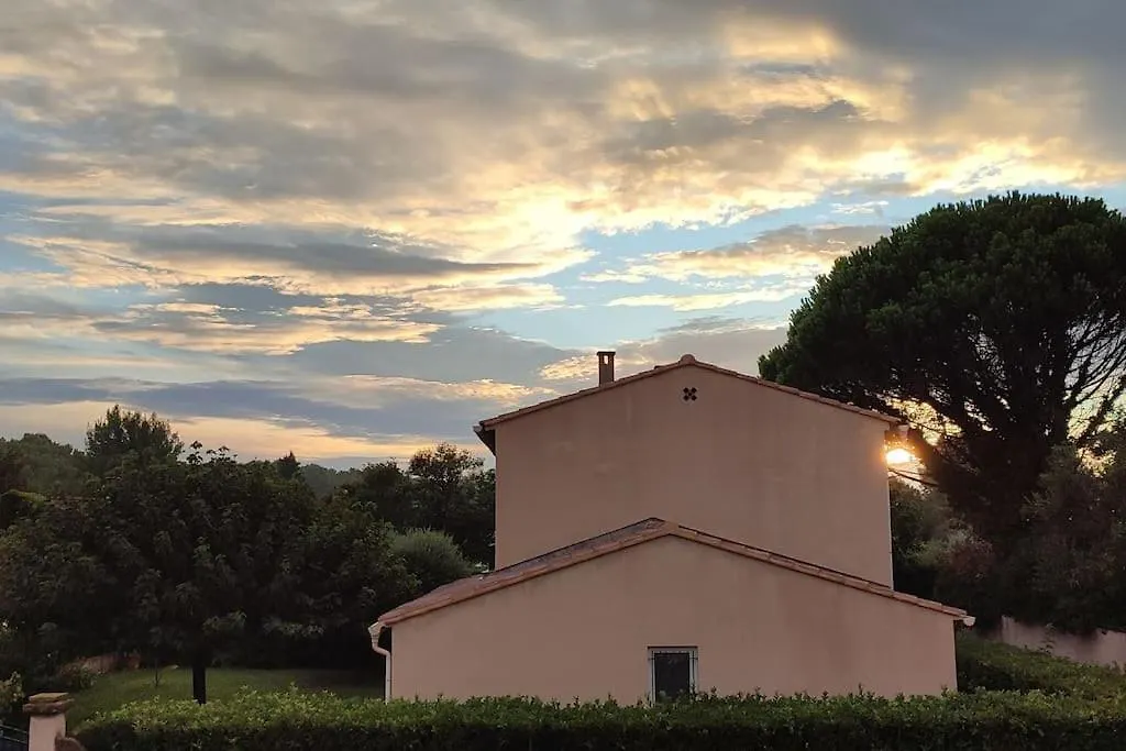 Superbe Maison Au Calme Avignon Semesterbostad